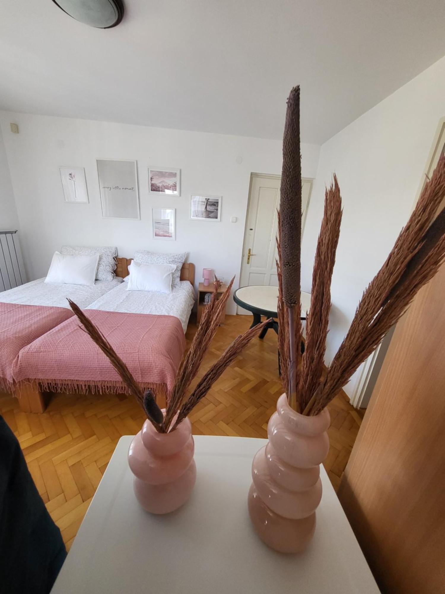 Bella Villa Apartmanhaz Zamardi Luaran gambar